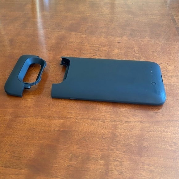 Mophie Juice Pack Battery Case.
Samsung Galaxy S8+ - Picture 14 of 16